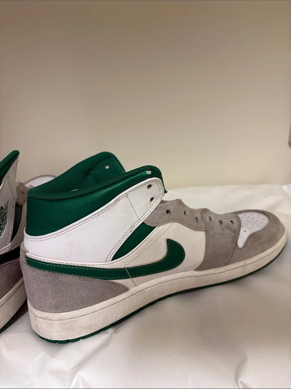 Air Jordan 1 Mid SE Grey Pine Green DC7294-103 Men’s Size 11 - BEATER